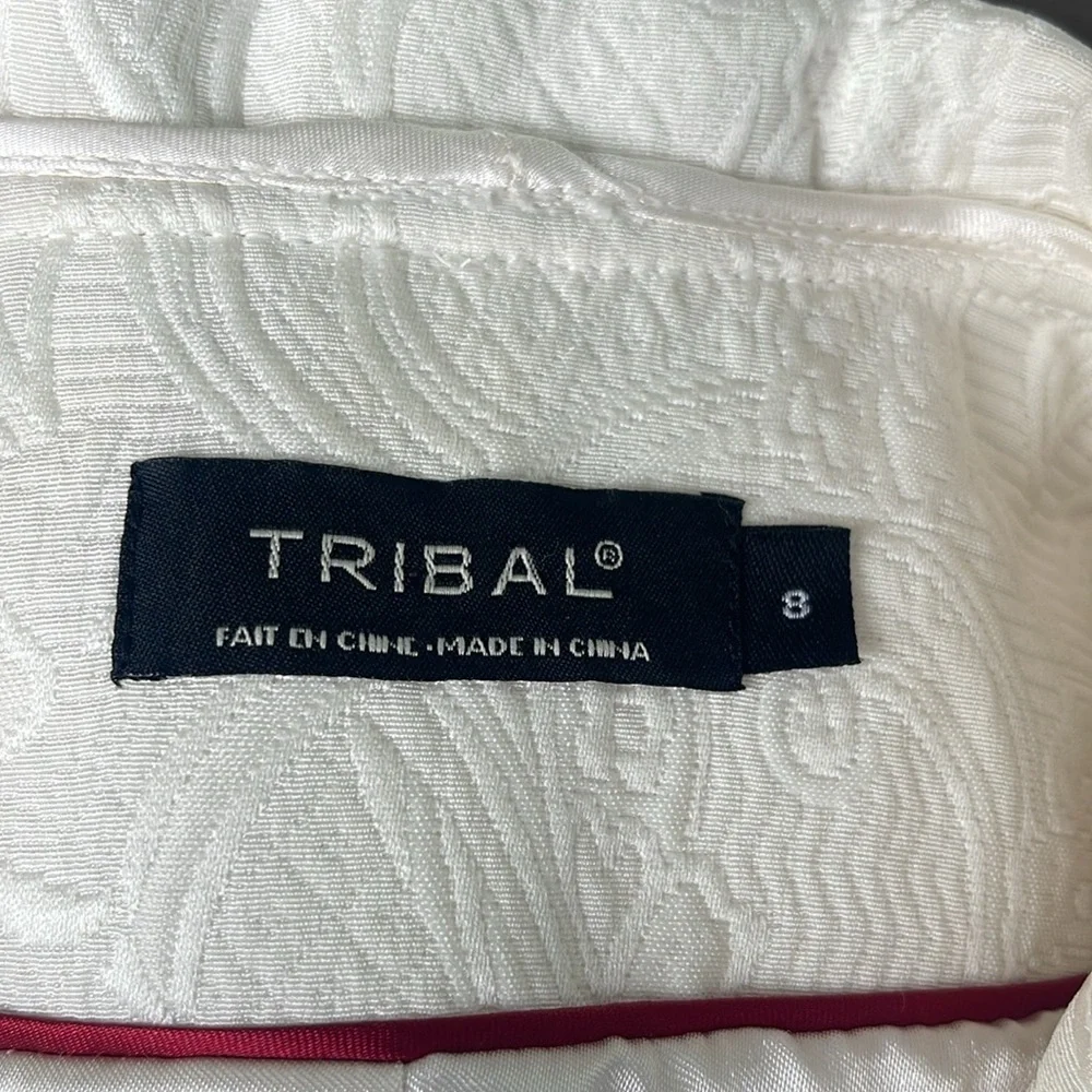 Tribal embossed floral